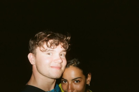 Уилл Тилстон и Ванесса Наоми